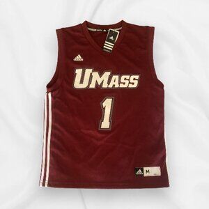 NWT UMass Basketball jersey (size: M)